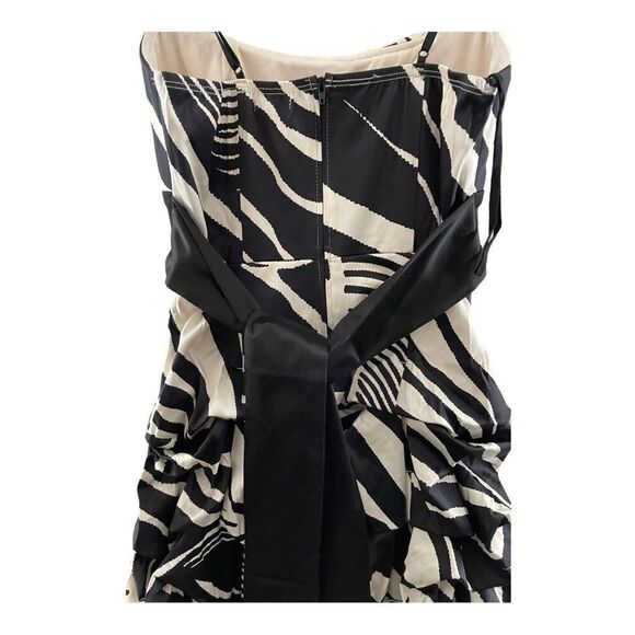 BLACK AND WHITE RUFFLED DRESS - Picture 7 of 14